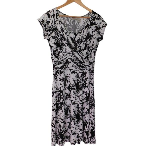 Chicos Dress Size 1 Black Slinky Knit A Line Surplice V Neck Faux Wrap Medium - Picture 1 of 5